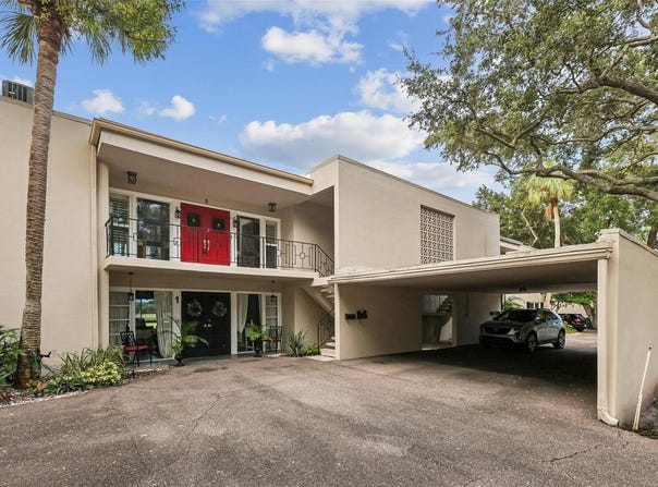 3 COUNTRY CLUB Drive, LARGO, FL 33771