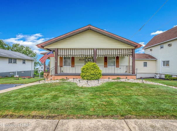 411 Ward Street, Dunmore, PA 18512