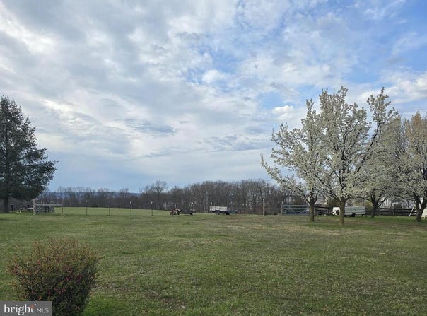 415 NEAR BETHELS WAY, MARTINSBURG, WV 25405
