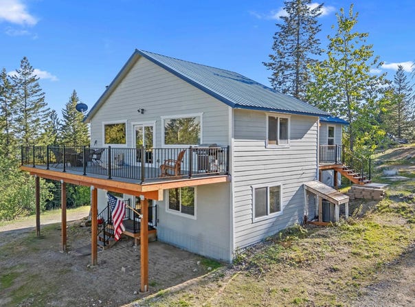 712 Alpen View Ln, Newport, WA 99156