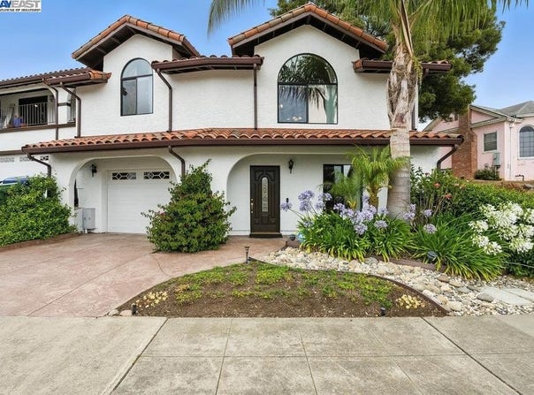 21798 Independent School Rd, Castro Valley, CA 94552
