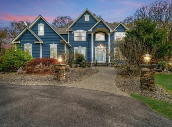424 Orchard Hill Road, Harriman, NY 10926