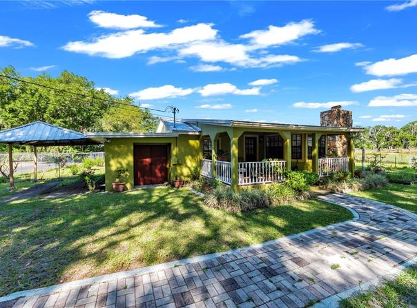 13610 ACKER ROAD, DOVER, FL 33527