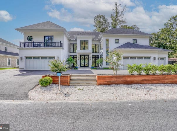 104 W BUCKINGHAM DRIVE, REHOBOTH BEACH, DE 19971