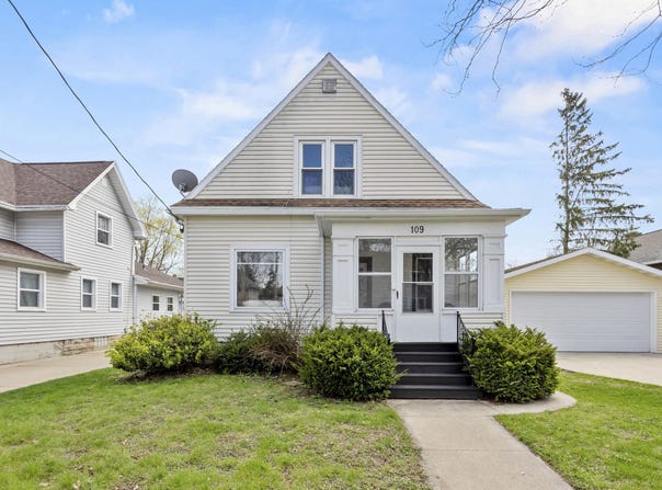 109 E HANCOCK Street, APPLETON, WI 54911