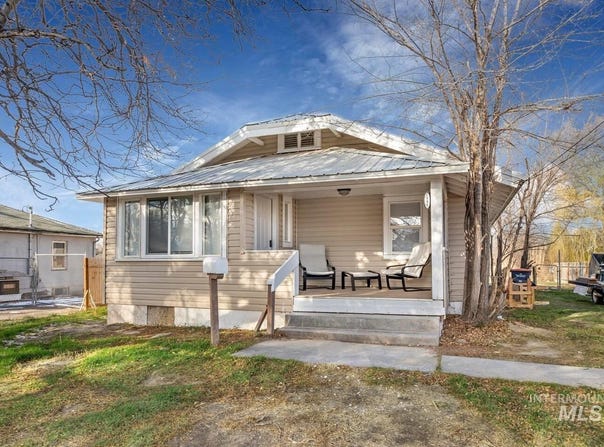 1777 3rd Ave E, Twin Falls, ID 83301