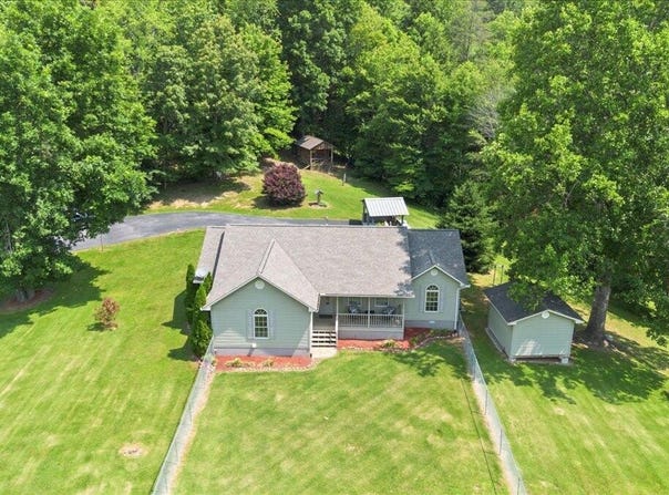 142 Wagon Wheel Lane, Pioneer, TN 37847