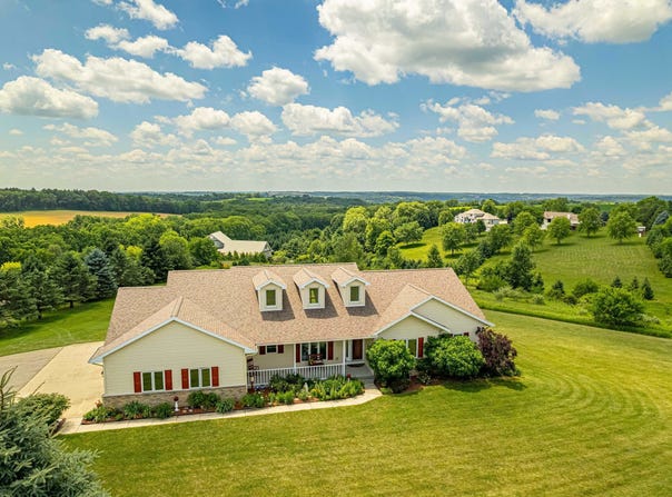 W3960 Vista Lane, Belleville, WI 53508