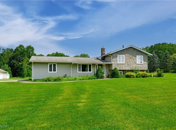 99 Boston Mills Road W, Peninsula, OH 44264