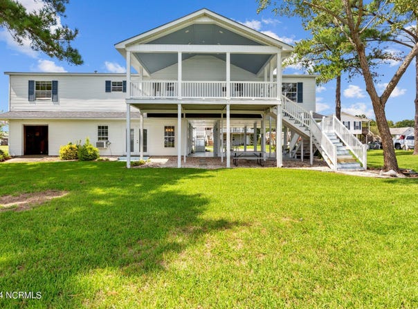45 Riverview Drive, Chocowinity, NC 27817