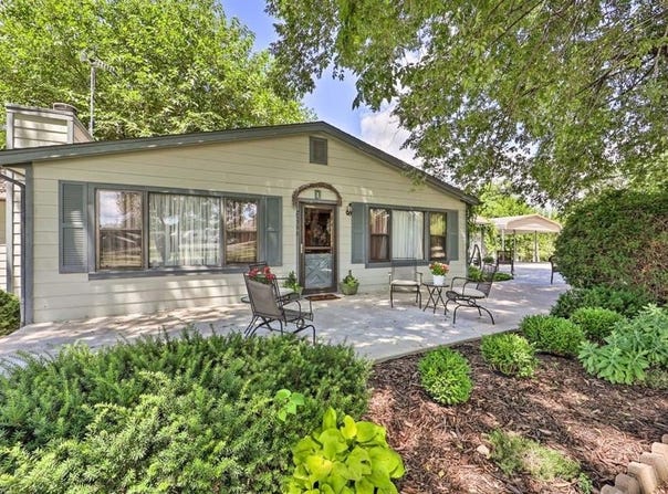 25399  S 663  RD, Grove, OK 74344
