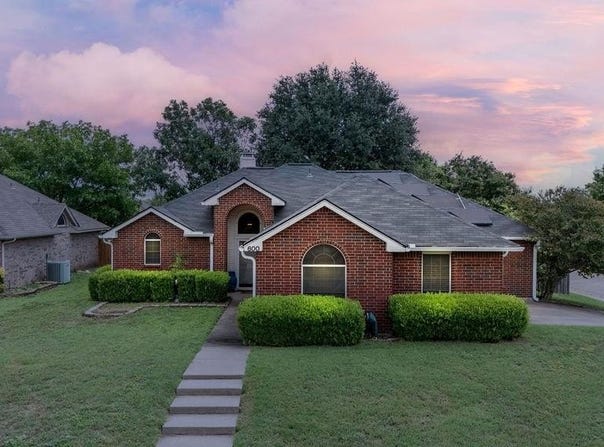 600 Hanover Drive, Waxahachie, TX 75165