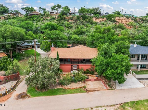 146 Pony Express Trail, Buffalo Springs, TX 79404