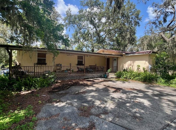 12025 RIVERHILLS DRIVE, TEMPLE TERRACE, FL 33617
