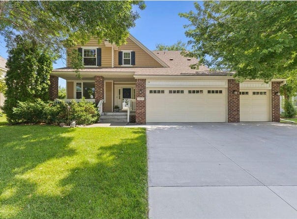 11021 Nassau Circle NE, Blaine, MN 55449