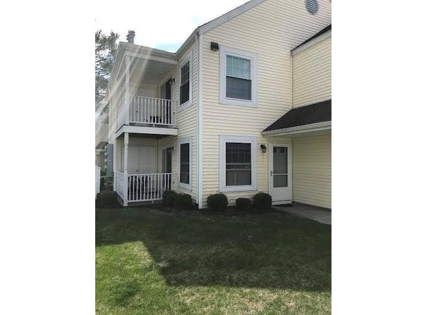 5 Fairview Circle, Middle Island, NY 11953