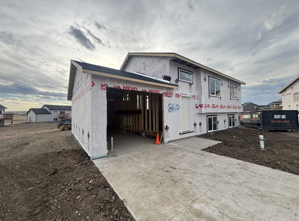 860 Bushnell Ct., Box Elder, SD 57719