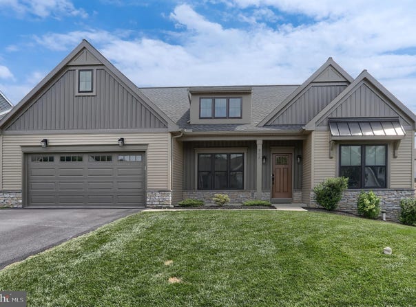 908 BRIAR ROSE AVENUE, LEBANON, PA 17046