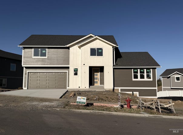 409 Ryan Ln, Moscow, ID 83843