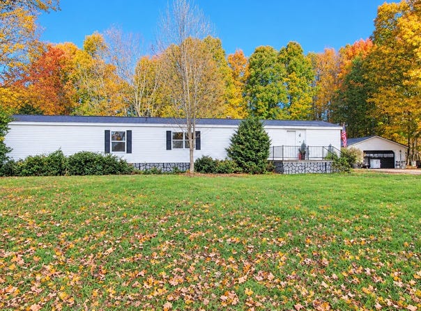 N3936 ELM RD, Bryant, WI 54418