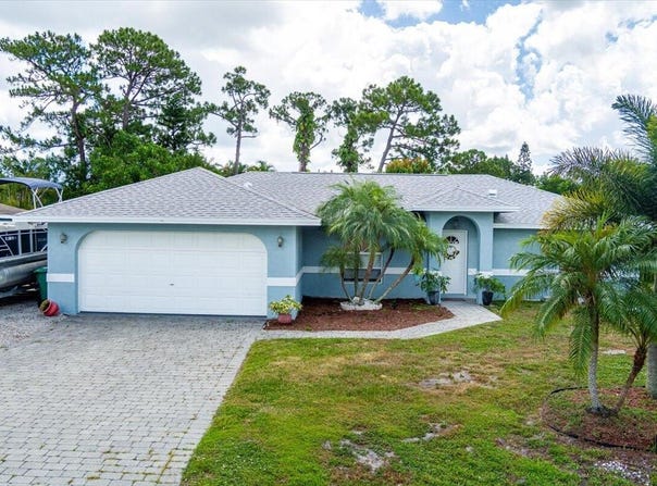 106 SE Crosspoint Drive, Port Saint Lucie, FL 34983
