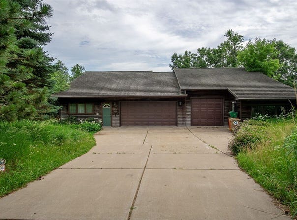 1110 Kathryn Drive, Eau Claire, WI 54701