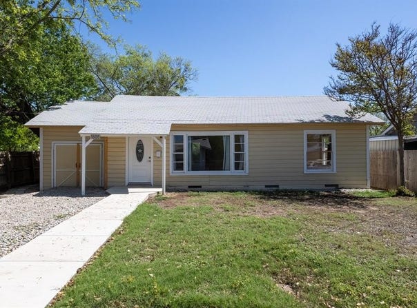 1808 8th Street, Brownwood, TX 76801