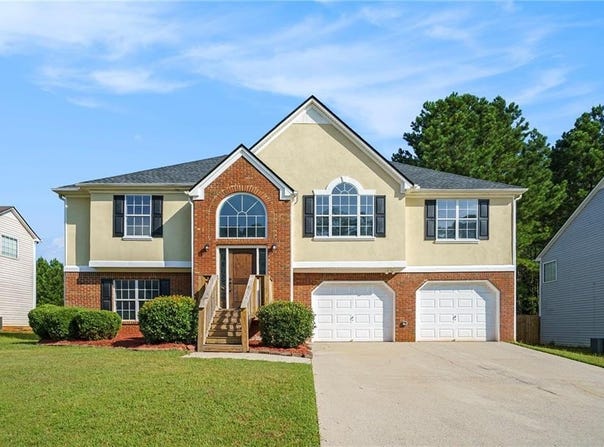 5452 Sweetsprings Drive, Powder Springs, GA 30127