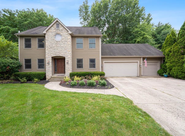175 Academy Woods Drive, Columbus, OH 43230