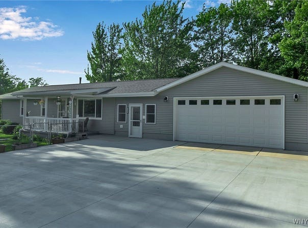 590 Kennedy Avenue, Evans, NY 14006