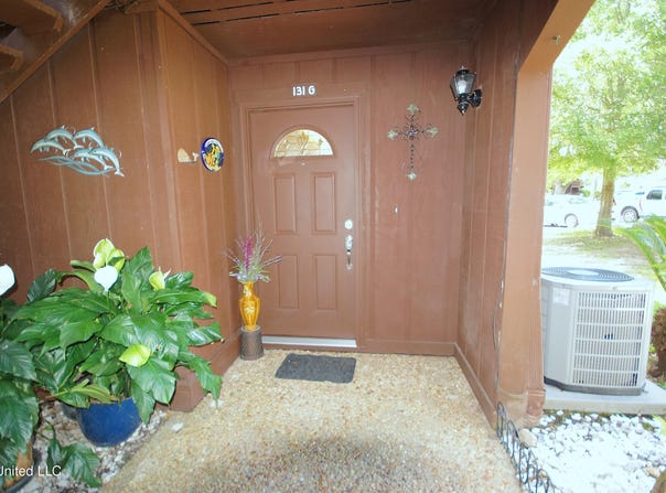 131 Molokai Vlg, Diamondhead, MS 39525