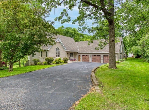 410 6th Street NW, Milaca, MN 56353