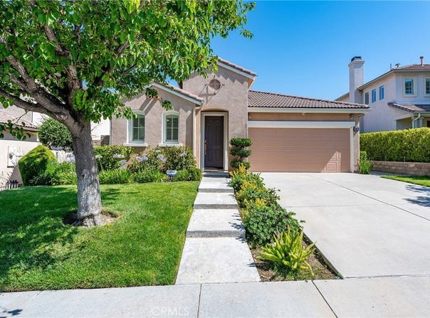 19613 Edmonds Place, Saugus, CA 91350