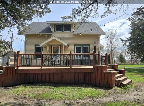 1146 E Avenue, Ogden, IA 50212