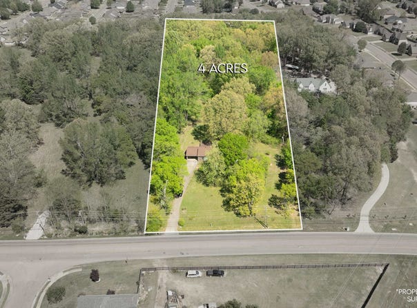 10320 MACON Rd, Unincorporated, TN 38016