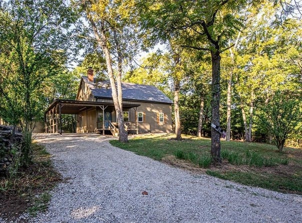 22 Sunset Circle, Linn Valley, KS 66040