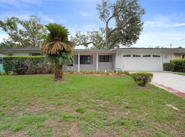 6090 E Quincy Street, Inverness, FL 34452