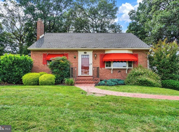 232 S CAMP STREET, WINDSOR, PA 17366