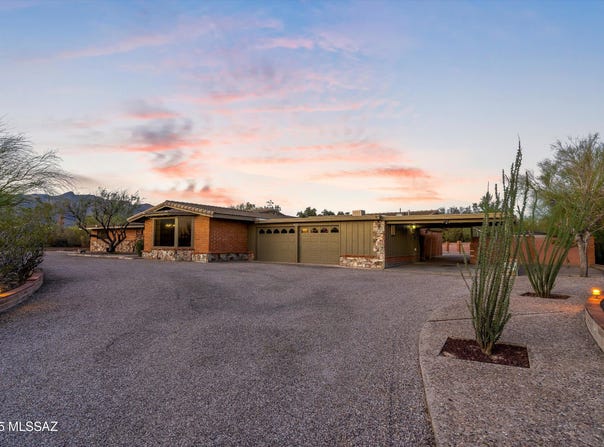 3624 N Avenida De Montezuma, Tucson, AZ 85749