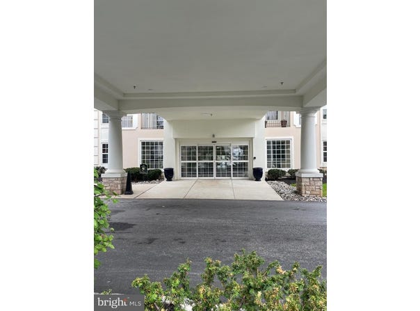 244 BALTIMORE PIKE #214-E, GLEN MILLS, PA 19342