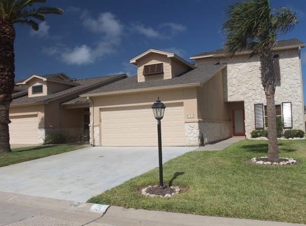 3 Olde Towne Lane, ROCKPORT, TX 78282