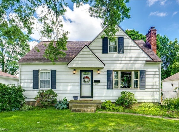 251 9th Street NE, Barberton, OH 44203
