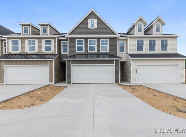2841 W Highgate Street, Kentwood, MI 49512