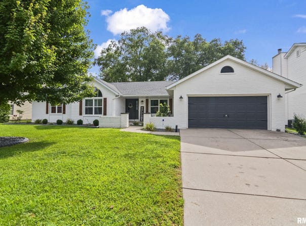 608 TECUMSEH Trail, Springfield, IL 62711