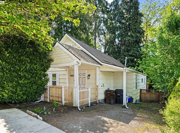 920 15TH ST, Oregon City, OR 97045