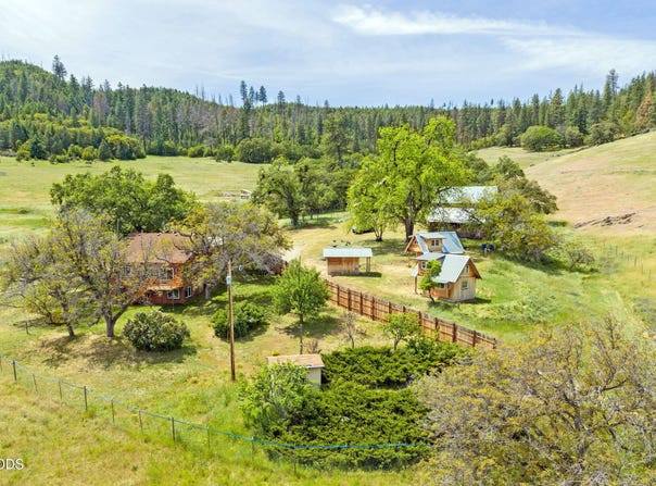 5758 Sterling Creek Road, Jacksonville, OR 97530