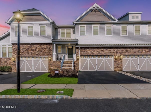 19 Foulks Terrace, Lincroft, NJ 07738