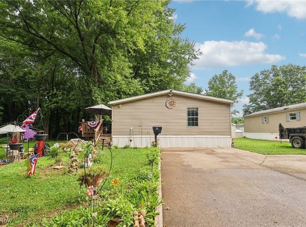3946 Reid Avenue unit: G8, Lorain, OH 44052