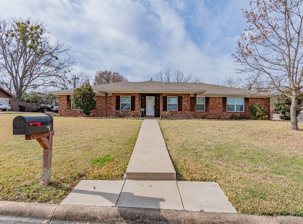 4 Priscilla, Greenville, TX 75402