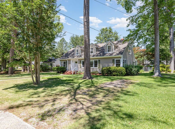 103 E Meadowbrook Drive, Smithfield, NC 27577